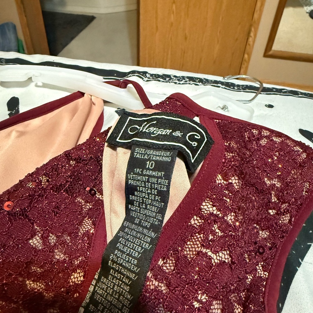 Morgan & Co formal dress - Picture 3 of 4